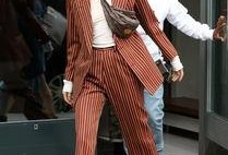 条纹套装爆料视频教程,轻松打造时尚造型